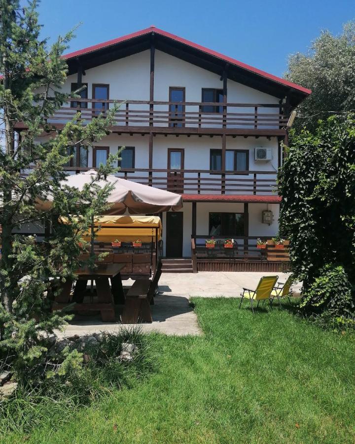 Casa Carp Calarasi Hotell Exteriör bild