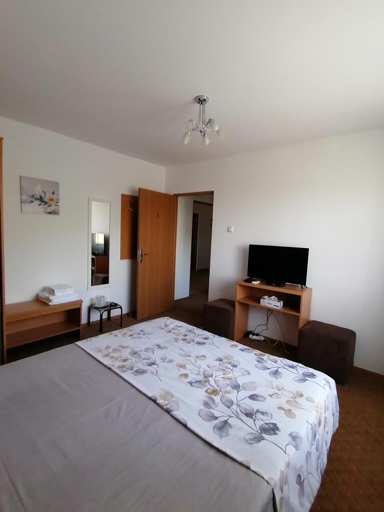 Casa Carp Calarasi Hotell Exteriör bild